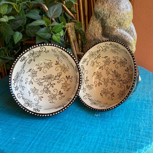 Two Black floral lace soup or salad bowls - Picture 2 of 5